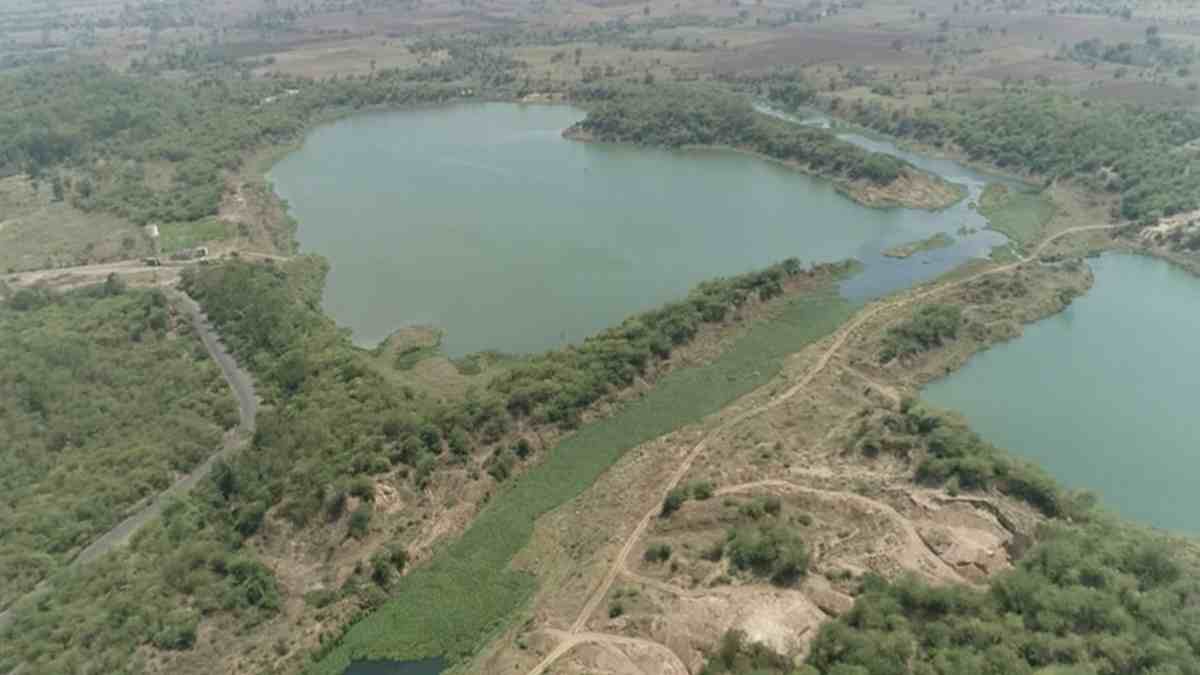 Chandrapur, Vekoli, river pollution, floods, Nagpur Bench, Erai River, Zarpat river, Bombay High Court, chandrapur municipal corporation, illegal constructions