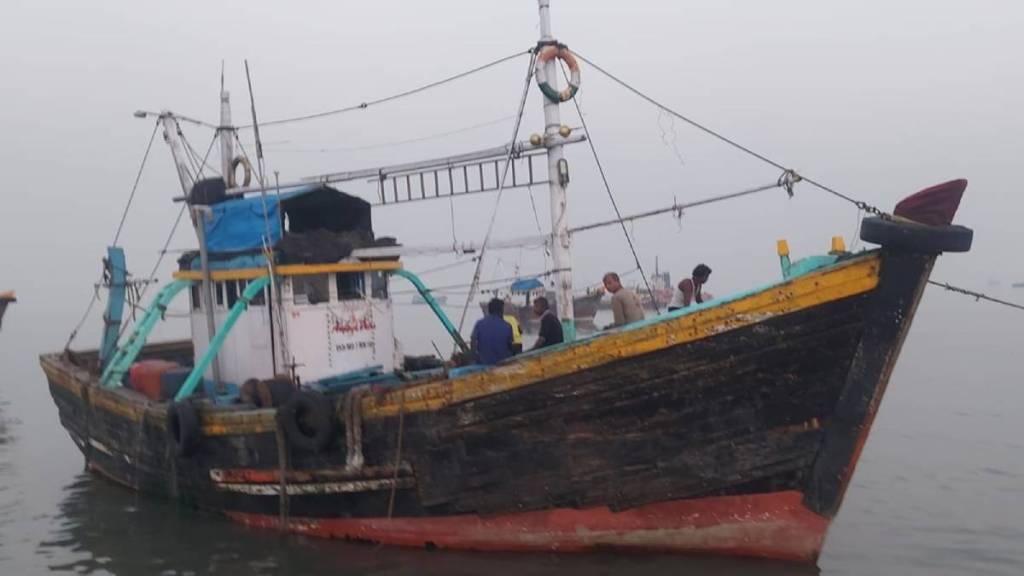 fishermen demand government to approve diesel quota soon