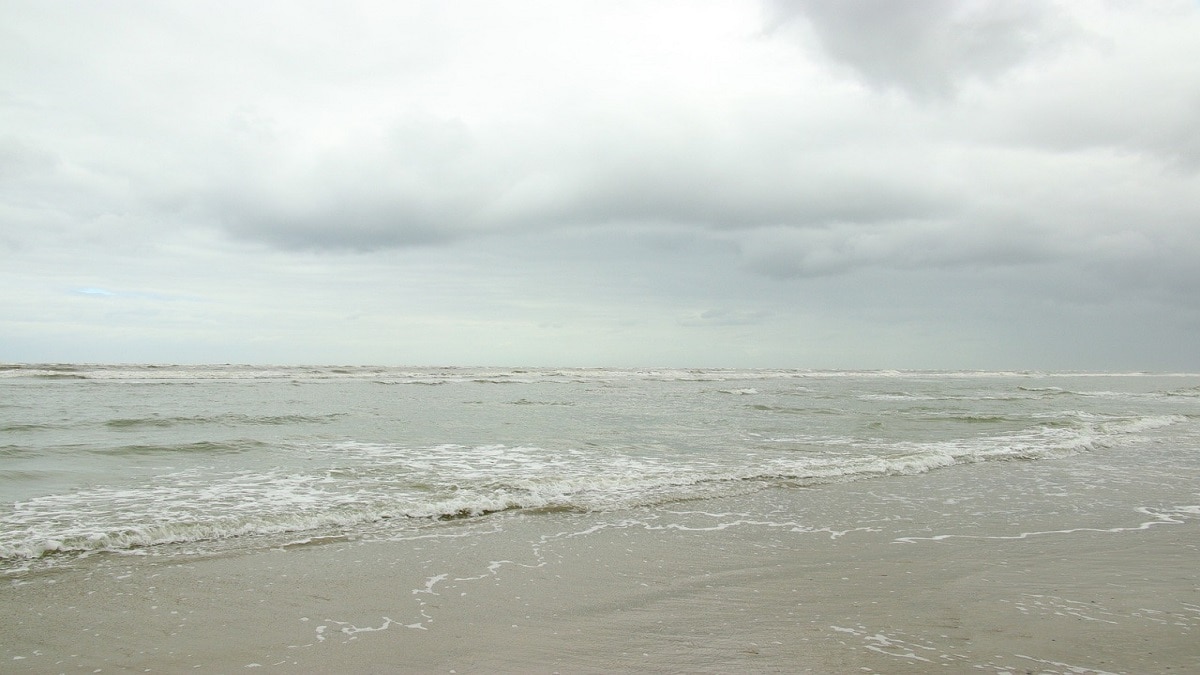 Coastal heavy rainfall, artificial rainfall, IITM,