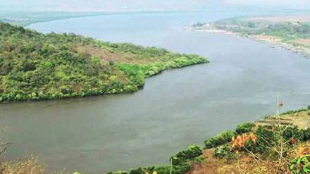 diverting surplus water from ulhas and vaitrana sub basins godavari basin in Marathwada