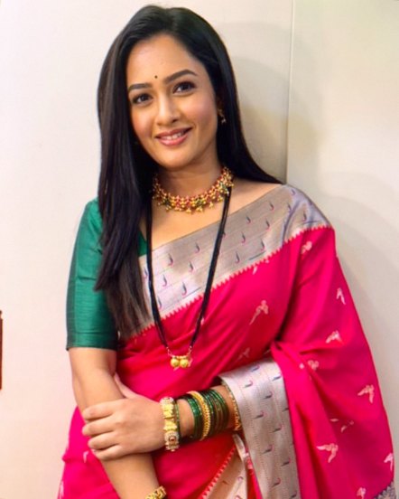 Girija Prabhu Dark Pink Nauvari Saree