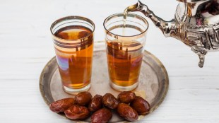 khajoor water benefits reasons dates khajoor water should be your new health drink how to make dates water at home