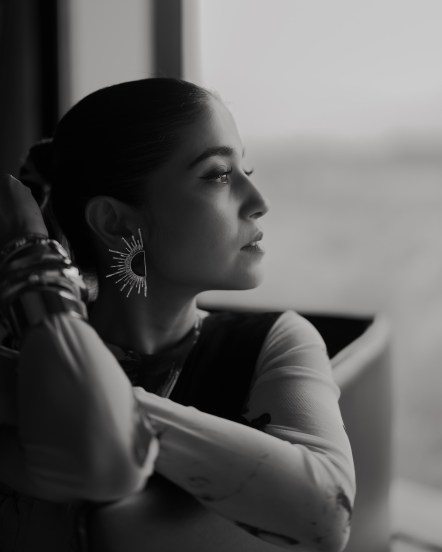Shweta Tripathi New Photoshoot, Mirzapur actress golu new look