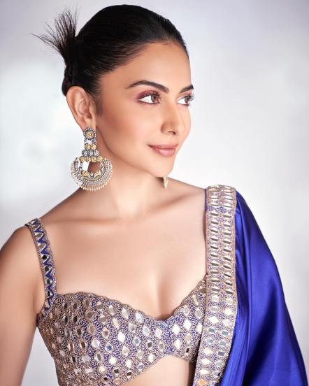 Rakul Preet Singh Diwali look, Rakul Preet Singh s Diwali look in a beautiful blue saree