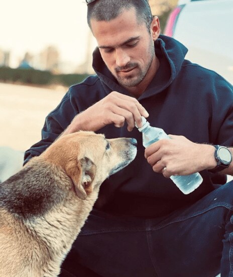 Ananya Panday Rumored Boyfriend Walker Blanco