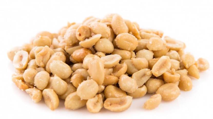 Key health benefits of eating a handful of peanuts every day