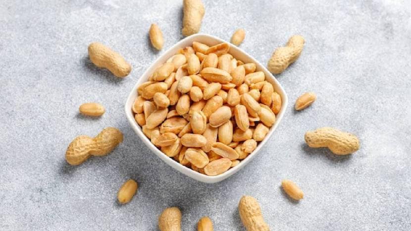 Peanuts can help control blood sugar levels because of their high fibre and protein content