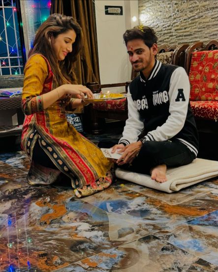 Bigg Boss Marathi Jahnavi Killekar And Suraj Chavan, Jahnavi Killekar, Jahnavi Killekar bhaubij photos, Jahnavi Killekar latest photos