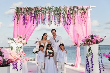 Sunny Leone and Daniel Weber renewed their wedding vows (2)