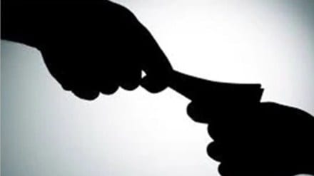 Thane Anti Corruption Bureau arrested senior clerk for demanding two percent to clear dues