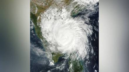 Cyclone Feingal initially predicted to not affect Maharashtra has started impacting state