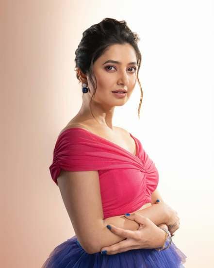 Prajakta Mali Satin Saree Look