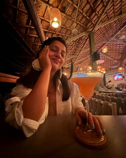 marathi Actress Goa Vacation bikini photos 