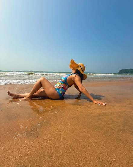 marathi Actress Goa Vacation bikini photos 