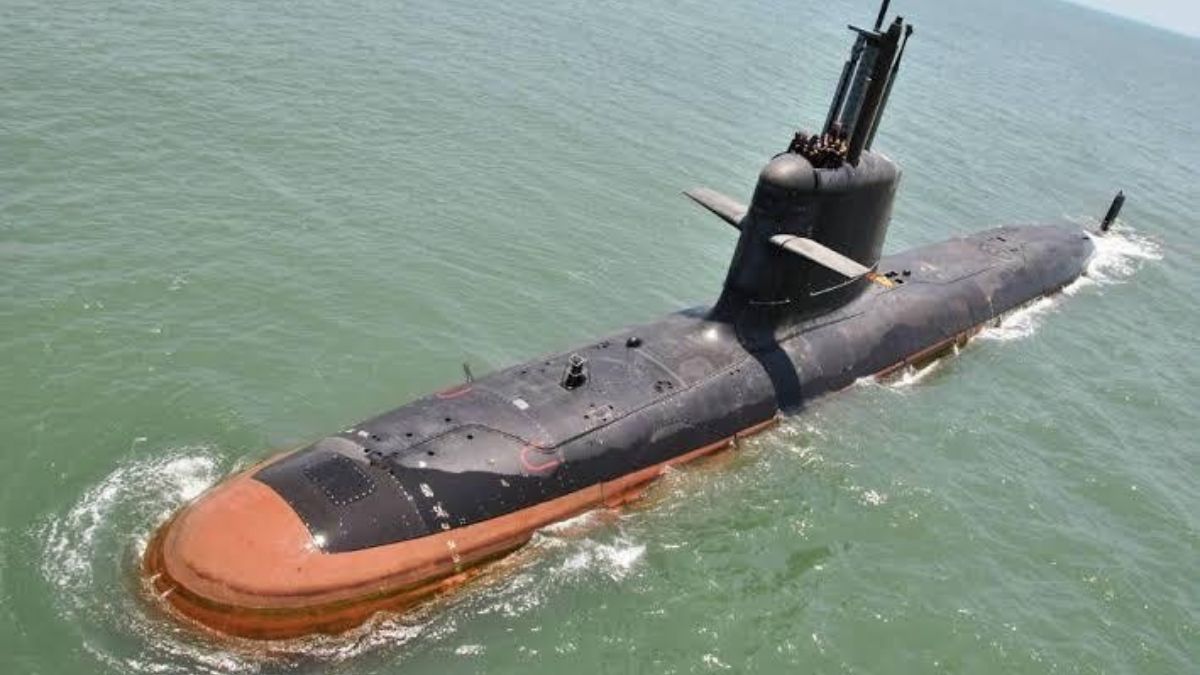 Fishing boat collides with submarine two khalashi are dead from boat