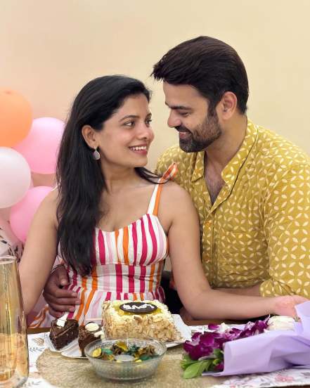 Suruchi Adarkar Piyush Ranade Wedding Anniversary