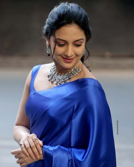 Tejashri Pradhan Blue Satin Saree