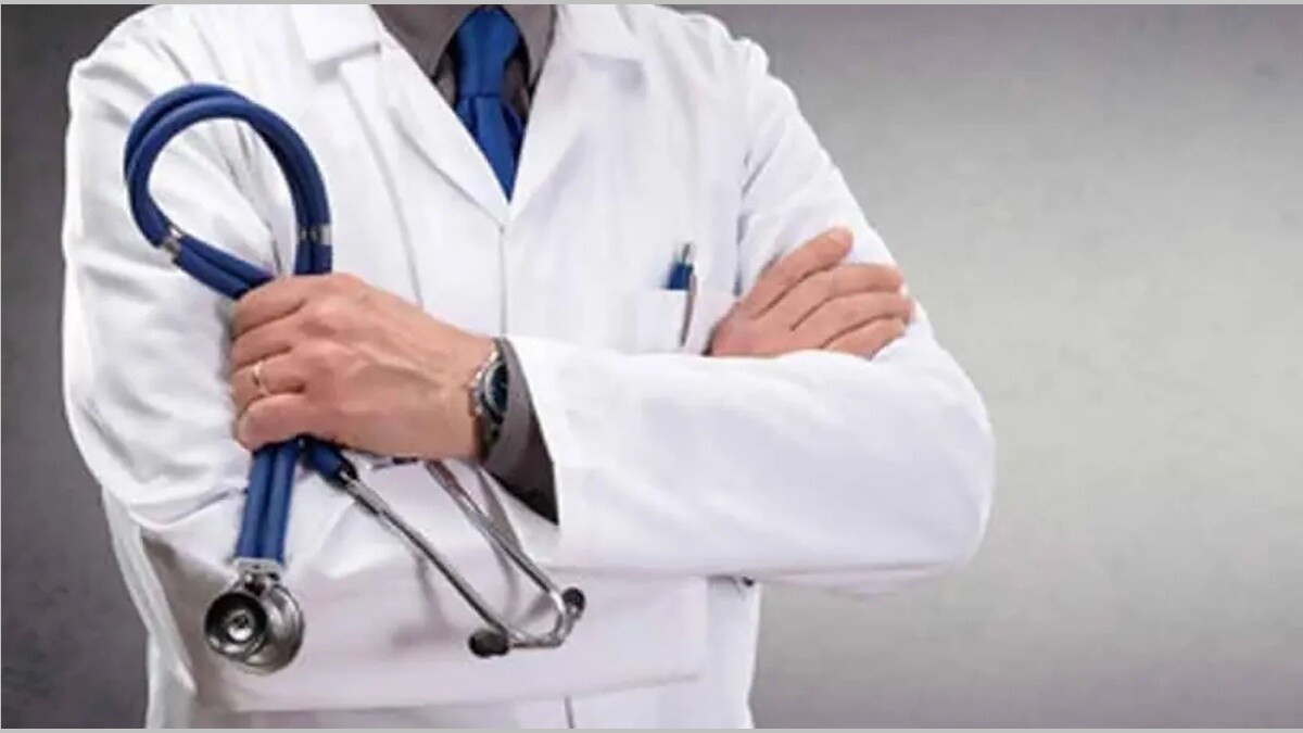 imprisonment to fake doctor