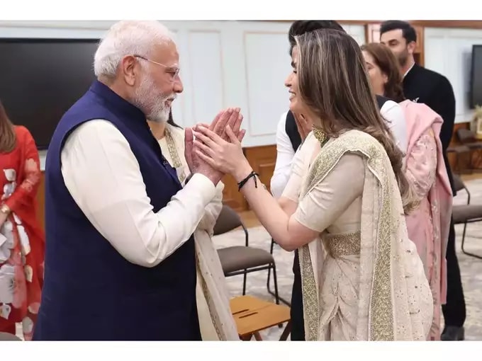 Kapoor Family Met Pm Narendra Modi 
