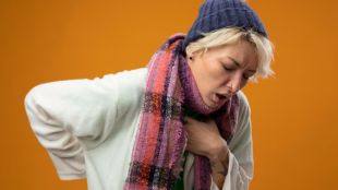 Why do some people have trouble while breathing in winter