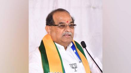 Minister Radhakrishna Vikhe ordered survey assured maximum aid beyond norms for rain damage