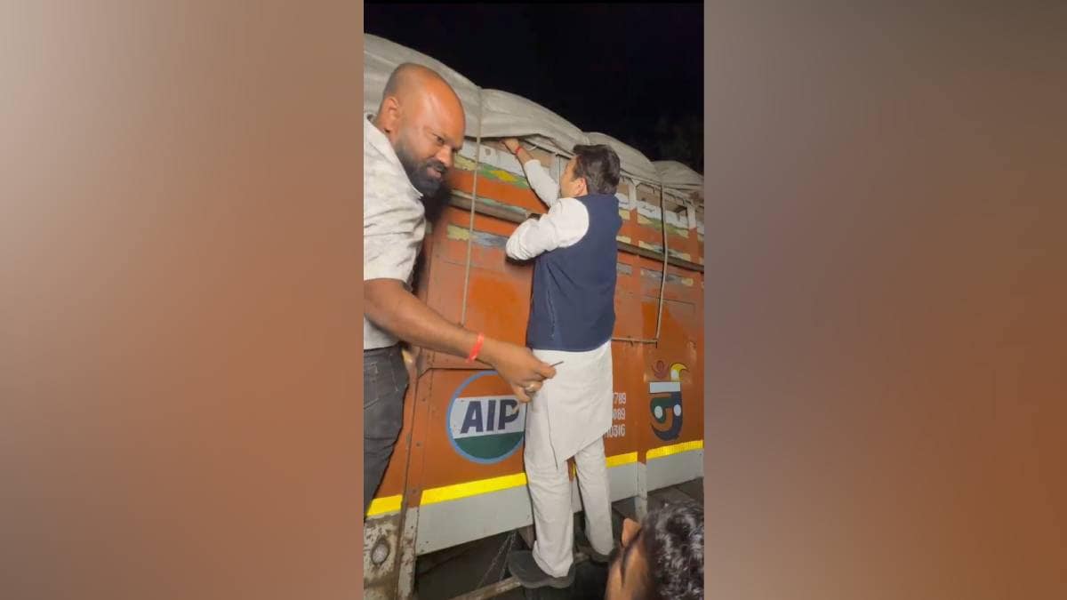 Ashish Deshmukh raid illegal sand, Ashish Deshmukh,