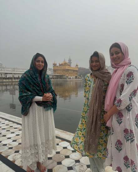 ananya panday golden temple visit amritsar