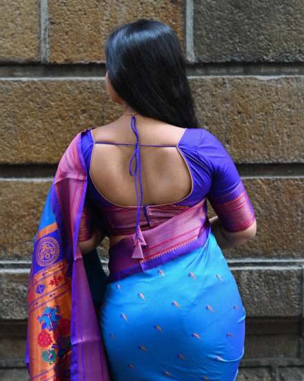Prapti Redkar Shares pictures on social media in blue paithani saree