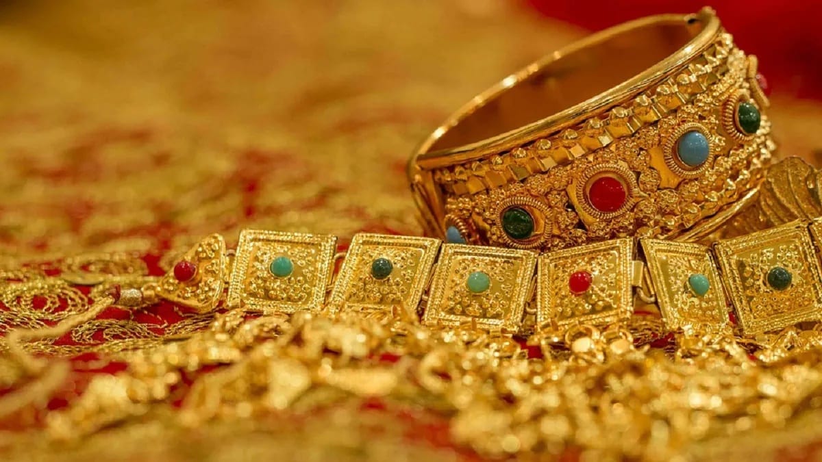 gold 83 thousand marathi news