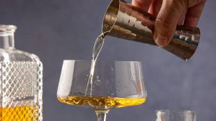 Does drinking rum with hot water cure cold and cough?