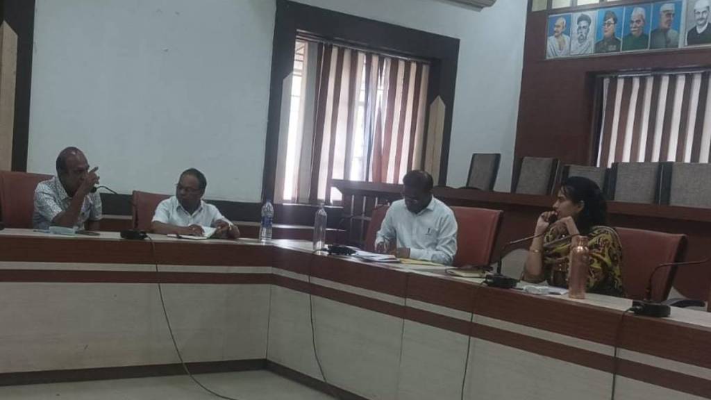 Ashima Mittal suggests in review meeting that villages on the banks of Goda should manage sewage nashik news