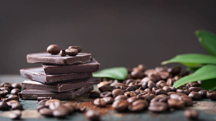 Dark chocolate benefits and side effects