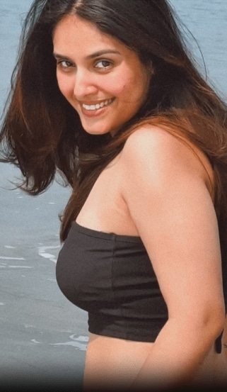 Pallavi Patil Black Bikini Look