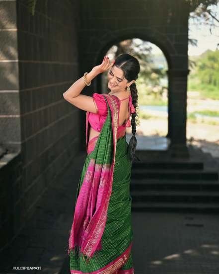 Bhagyashree Mote In saree