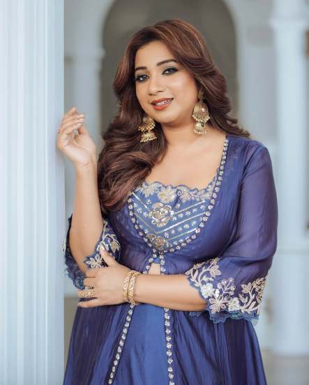 Shreya Ghoshal shares pictures in blue lehenga with floral jacket on social media