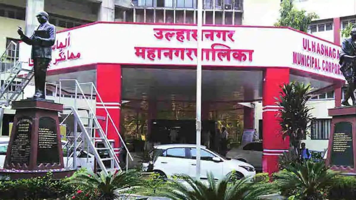 ulhasnagar municipal corporation requires employees to pay property tax arrears before citizens can join abhay scheme