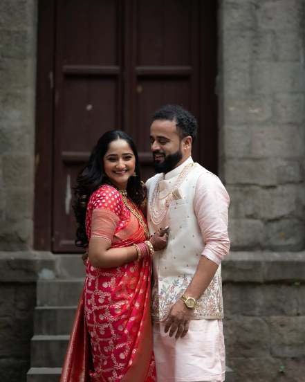 Aditi Dravid Mohit Limaye Engagement Photos