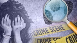 Crime News : धावत्या ट्रेनमध्ये महिलेवर बलात्काराचा प्रयत्न, बचाव करत मारली उडी; कुठे घडली घटना?