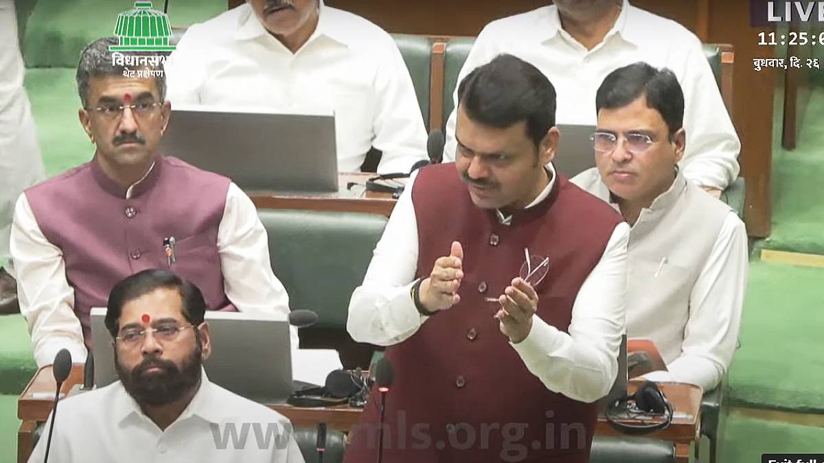 Devendra Fadnavis on anna Bansode seat