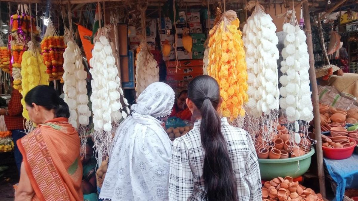 excitement for Gudi Padwa shopping Citizens to buy gold vehicles houses