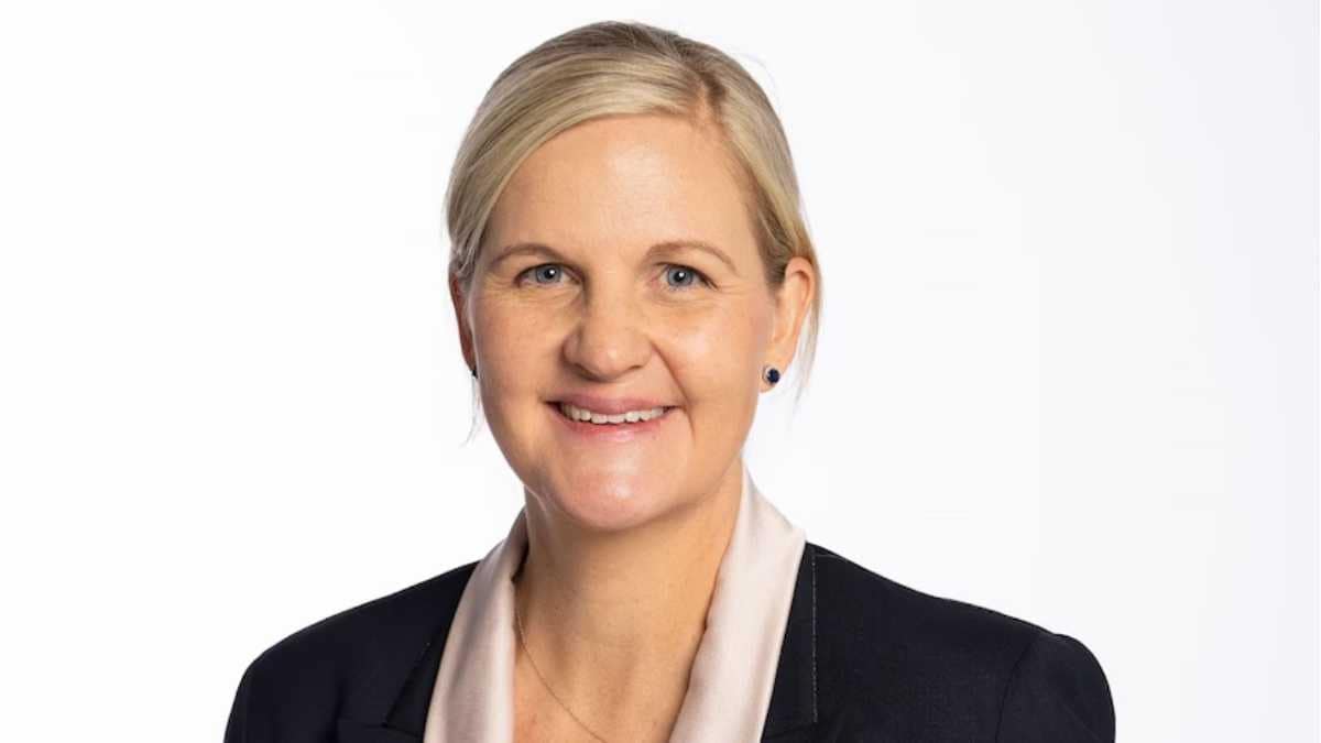 Kirsty Coventry elected as first woman IOC president