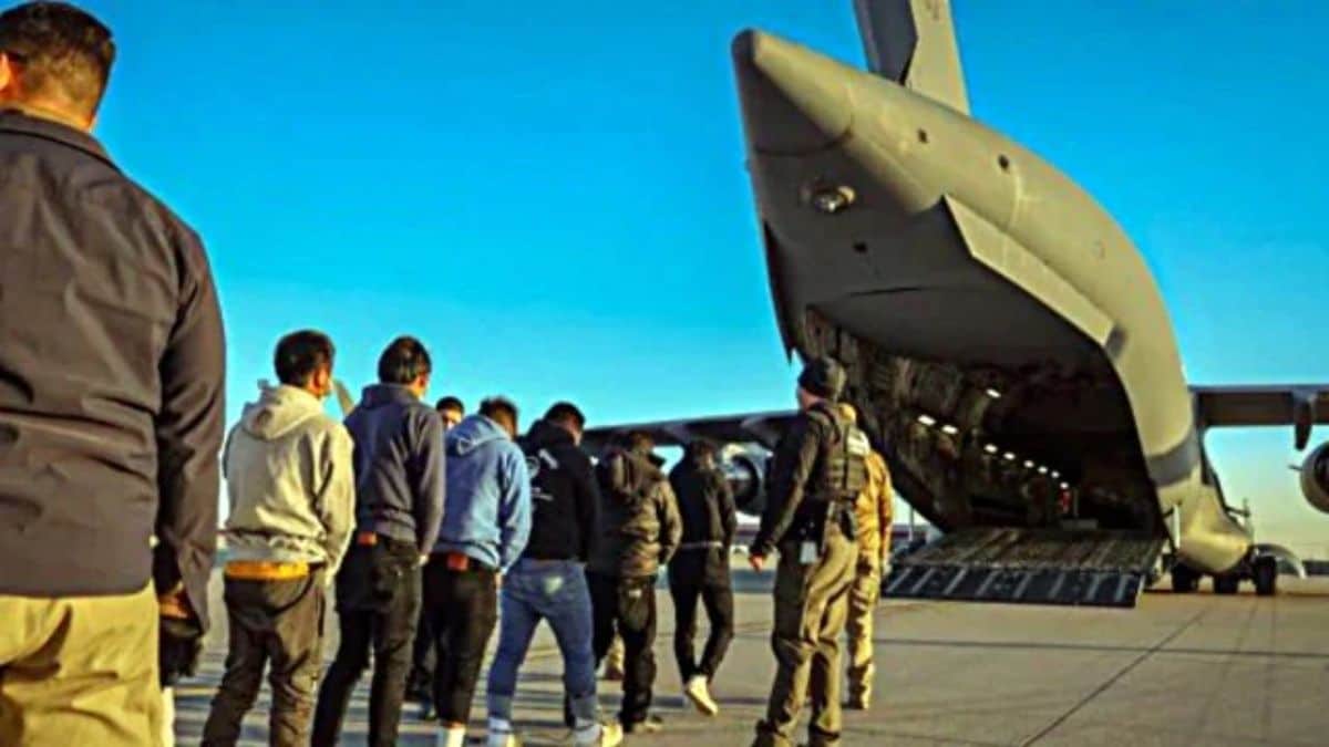 Indians not forced to remove turbans during deportation by US