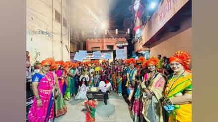 sakharpurdya holi has been celebrated in thane city for hundred years uniquely