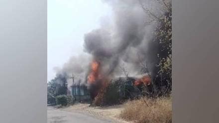 major fire broke out at factory manufacturing paper near hatkanangale it is feared crores of rupees lost in the fire