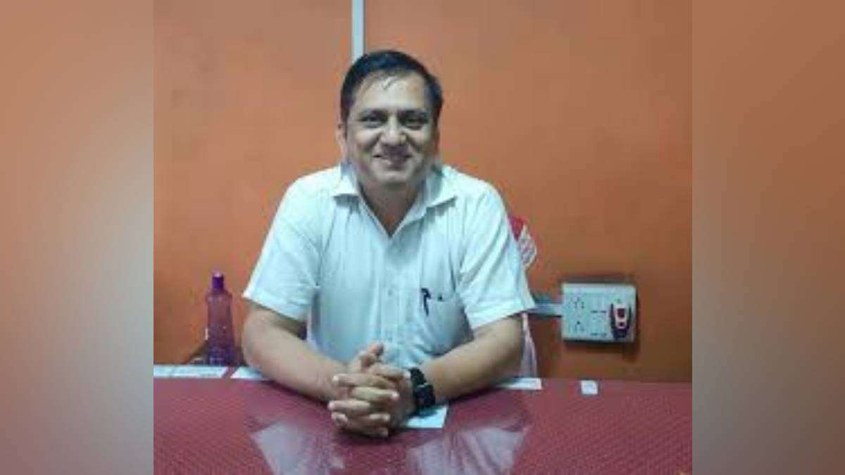 Swargate bus stop , Administration , ST service