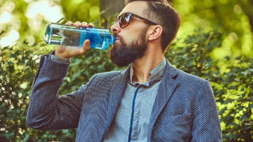How to cool water naturally without a fridge