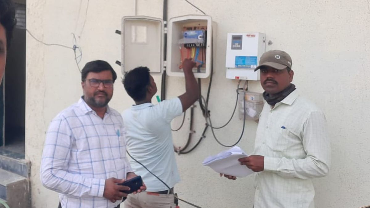 Power supply to 5500 electricity arrears cut off