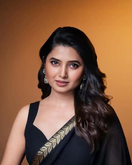 marathi actress prajakta mali Dream Hero