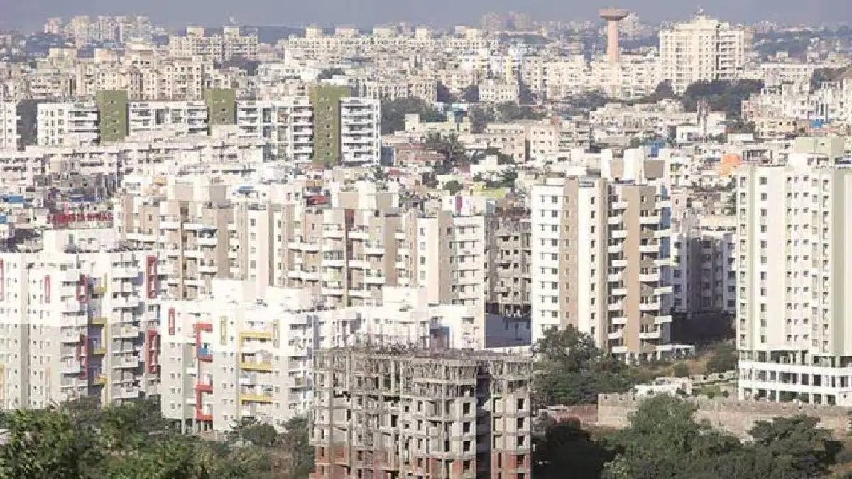 housing projects delayed Pune Pimpri Chinchwad air pollution air quality Maharashtra Pollution Control Board action concrete projects RMC