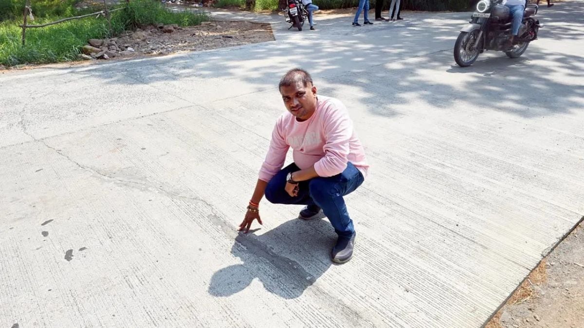 Pathetic condition of roads in Aarey Cracks in many places
